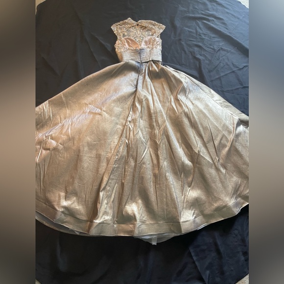 Gorgeous Gold Formal - Picture 9 of 13